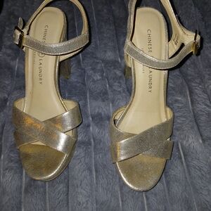 Chinese Laundry Women's Gold Sandals